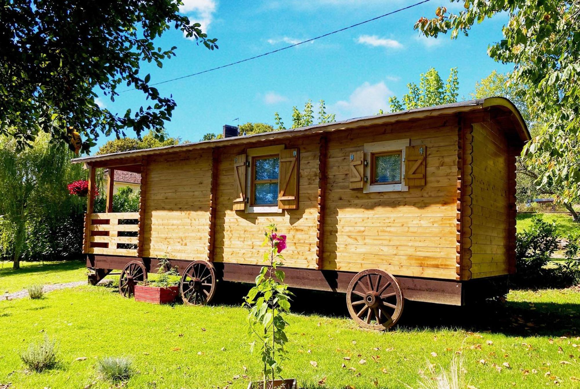 Little Wood Lodges Insolites Bailly-aux-Forges Екстер'єр фото